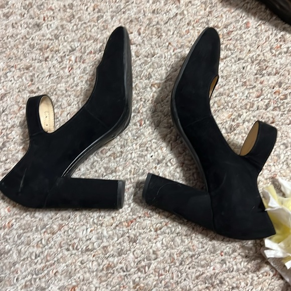 Mary Jane Style Pumps - Picture 8 of 8